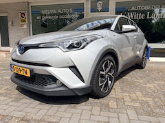 Toyota C-HR - 1.8 Hybrid Style Verw. voorstoelen/Cuisecontr. adapief/Keyless entry+Start/Dodehoek detect