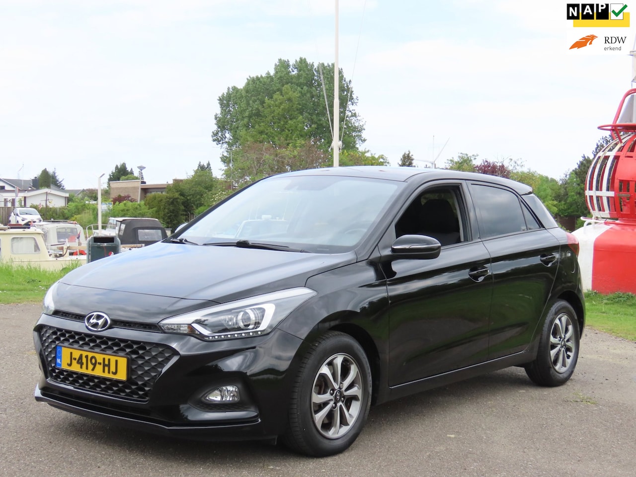 Hyundai i20 - 1.0 T-GDI Comfort *1e EIG ! *Camera *Navi - AutoWereld.nl
