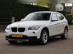 BMW X1 - SDrive20i Business+ | AUTOMAAT | NAVI | CLIMA | XENON | MOOIE GOED ONDERHOUDEN AUTO |