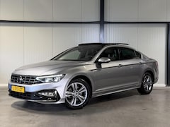 Volkswagen Passat - 1.5 TSI R-Line Business + Pano Virtual H&K