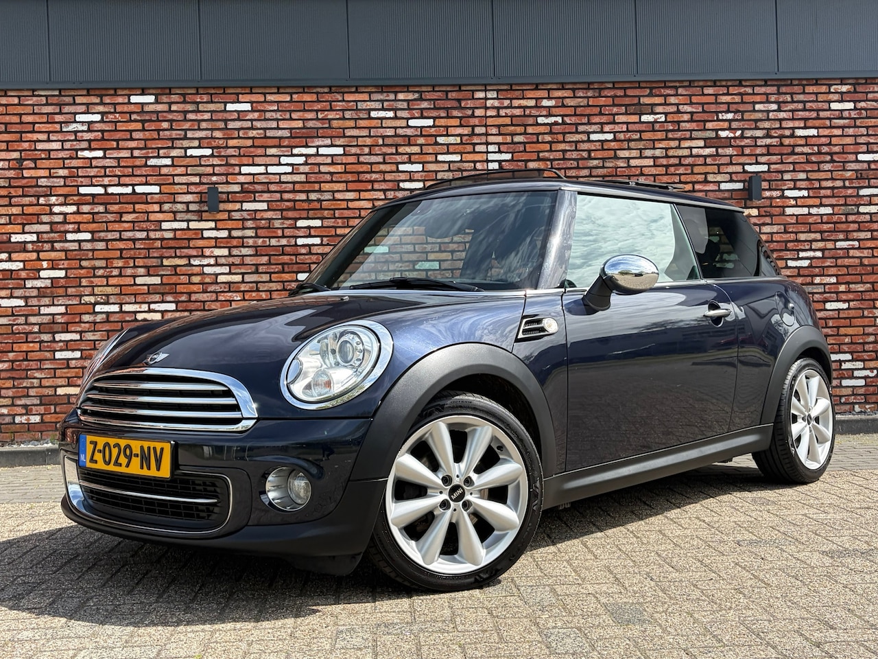 MINI Cooper - Mini 1.6 Westminster Pano Nav/Cruise Stoelverw Voll.Onderhouden! - AutoWereld.nl