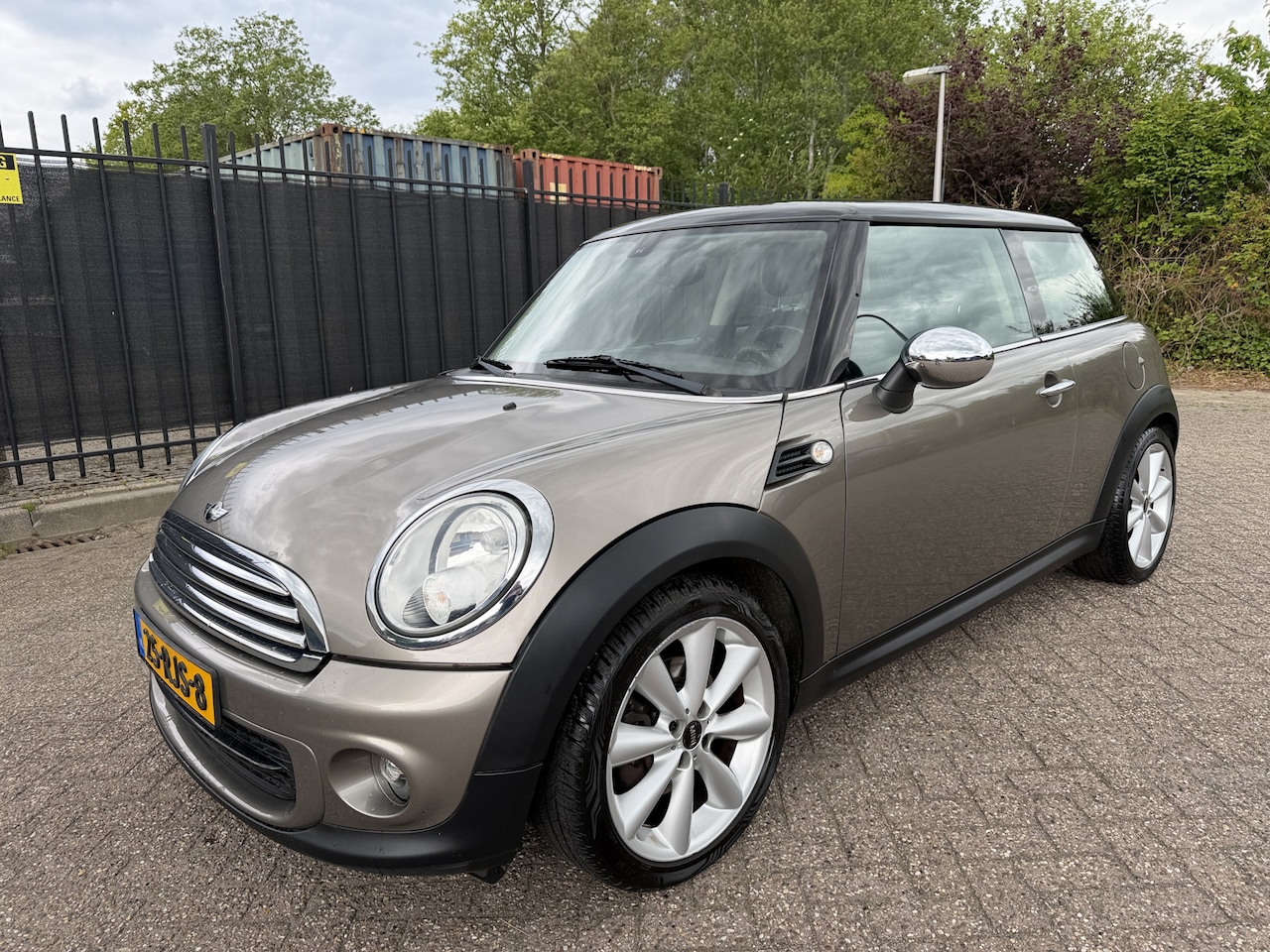 MINI One - Mini 1.6 MINIMALIST Business Line Airco/Cruise/Navi/LMV - AutoWereld.nl