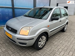 Ford Fusion - 1.6-16V Ghia - automaat - airco