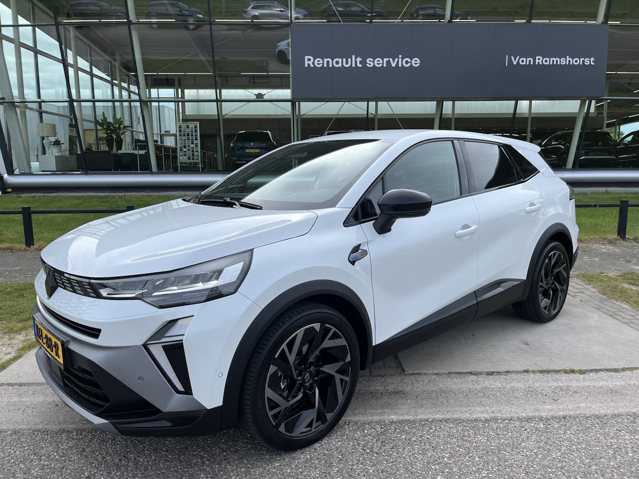 Renault Symbioz - 1.6 E-Tech full hybrid 145PK esprit Alpine / Camera / Apple Carplay - Android Auto / Stuur - AutoWereld.nl