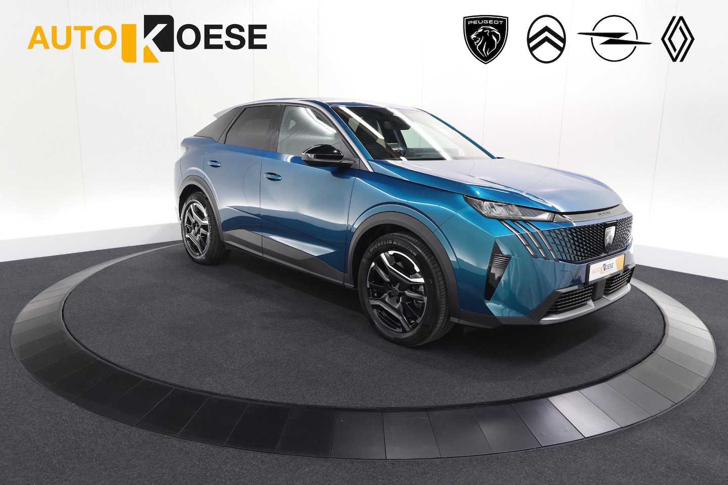 Peugeot e-3008 - Allure 73 kWh | 11 KW Lader | Camera | Panoramic Navigation pack - AutoWereld.nl