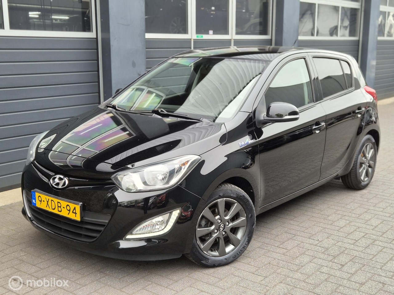 Hyundai i20 - 1.2 HP i-Motion | AIRCO | PDC | CRUISE | ELEK RAMEN | 15'' | - AutoWereld.nl