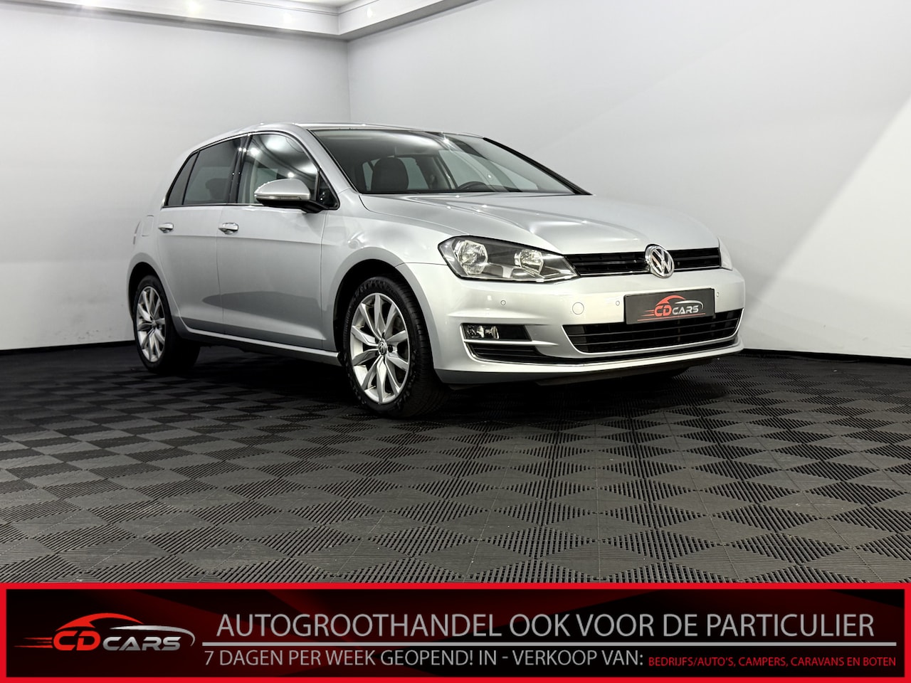 Volkswagen Golf - 1.2 TSI Business Edition Camera, Navi, Half leder, Cruise control, Stoelverwarming, Massag - AutoWereld.nl