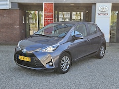 Toyota Yaris - 1.5 Hybrid DESIGN NAVI CRUISE CLIMA CAMERA BLUETOOTH 15'' LM-VELGEN NL-AUTO