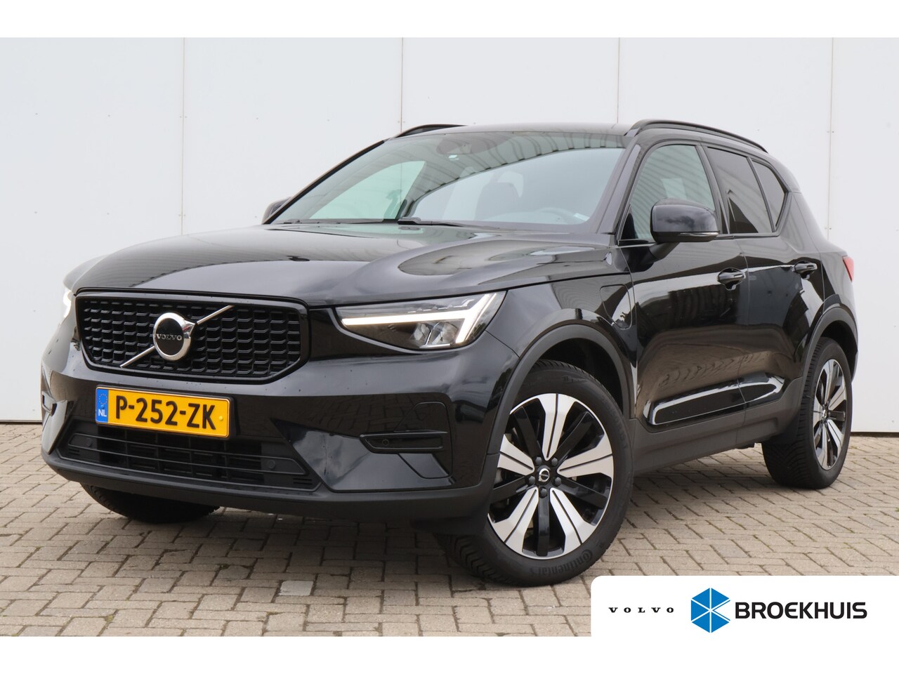 Volvo XC40 - 1.5 T5 Plug-in hybrid Plus Dark | Harman Kardon | BLIS | Cruise Adaptief | - AutoWereld.nl