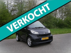 Smart Fortwo coupé - 1.0 mhd Pure . AUTOMAAT . Airco . Glazen dak . LMV . enz