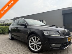 Skoda Octavia Combi - 1.6 TDI DSG Elegance Keyless ACC Stoelverw Xenon