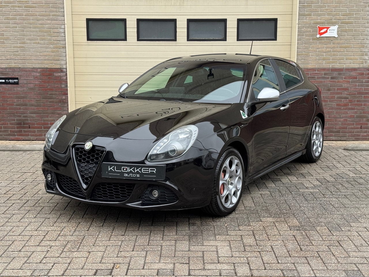 Alfa Romeo Giulietta - 1.7 TBi Quadrifoglio Verde Nero etna|APK 06-2027|Nwe Turbo - AutoWereld.nl