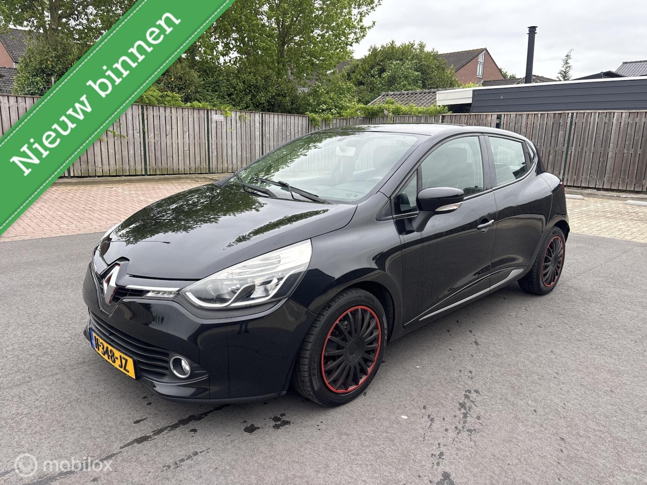 Renault Clio - 0.9 TCe Expression 2013 Hatchback Sport - AutoWereld.nl