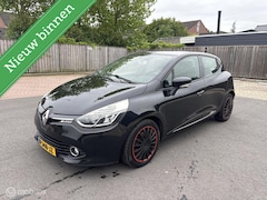 Renault Clio - 0.9 TCe Expression 2013 Hatchback Sport