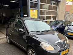 Lancia Y(psilon) - Ypsilon 1.4 Oro
