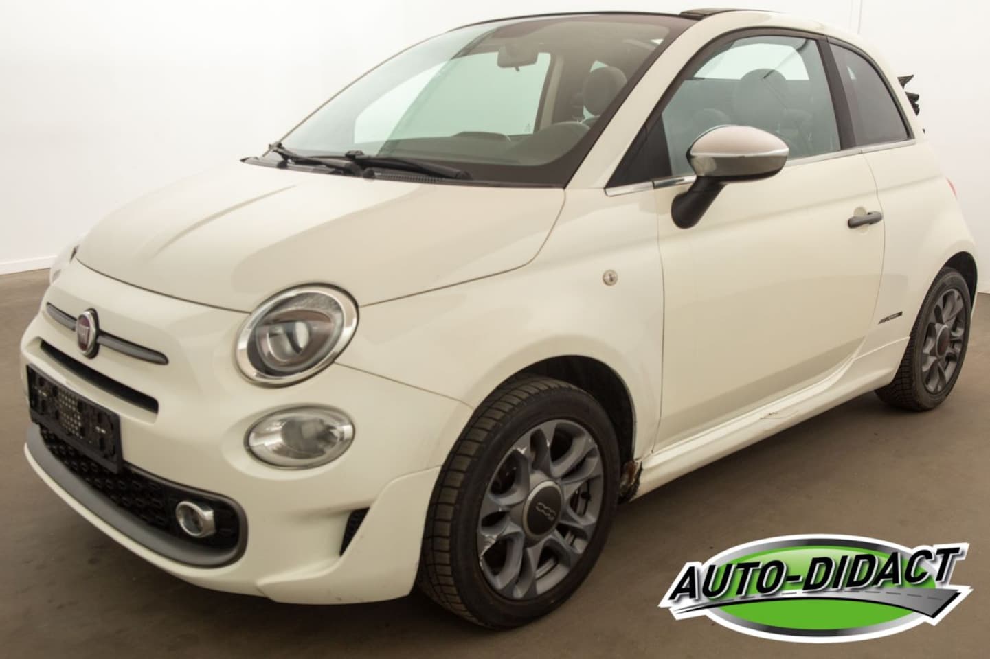 Fiat 500 C - 1.2 Airco 92.777 km Carpas Navi Sport - AutoWereld.nl