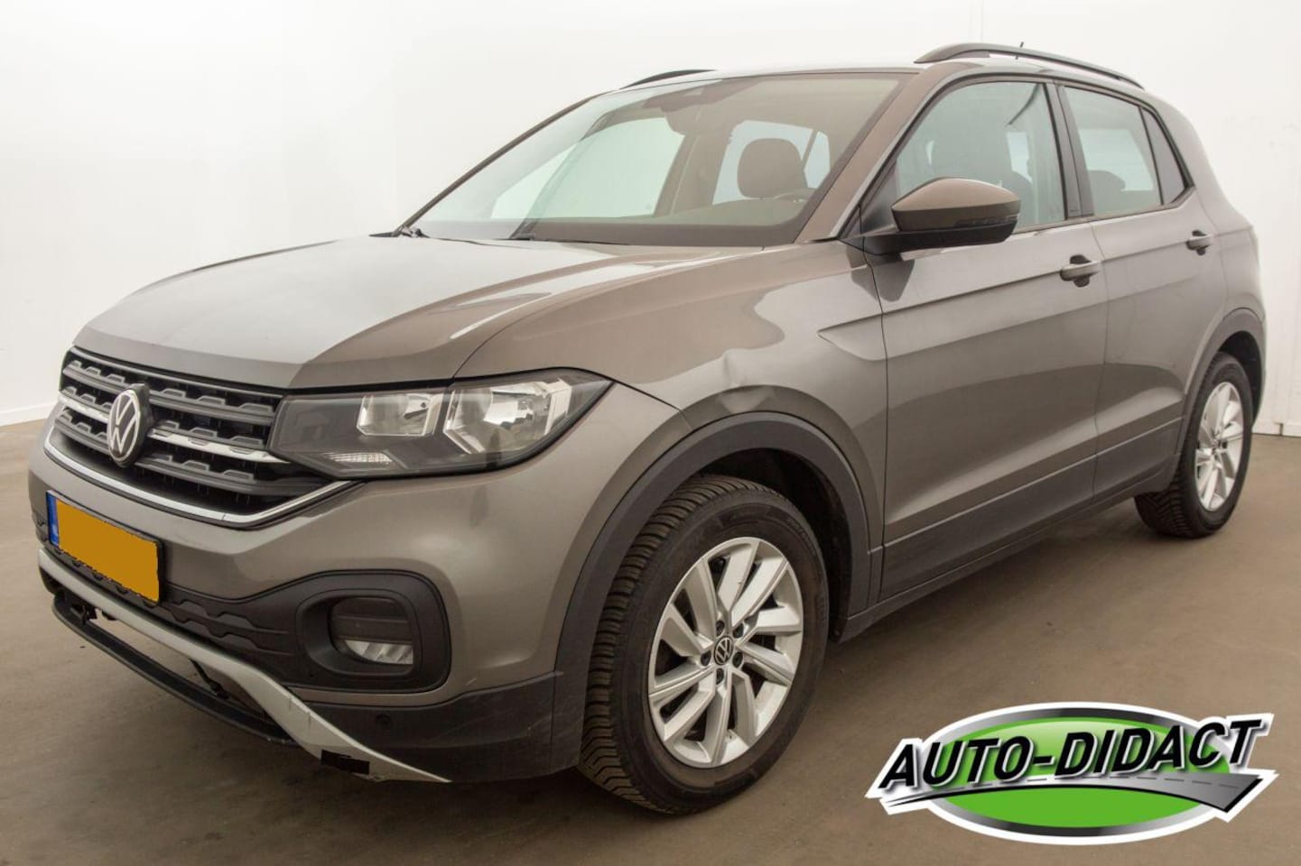 Volkswagen T-Cross - 1.0 TSI Automaat Digi Dash Clima Navi Life - AutoWereld.nl
