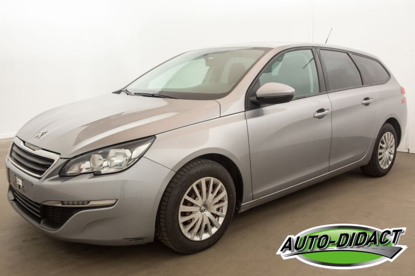 Peugeot 308 - 1.6 BlueHDI Clima Navi Active Business - AutoWereld.nl