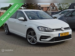 Volkswagen Golf - 1.0 TSI Highline Business R