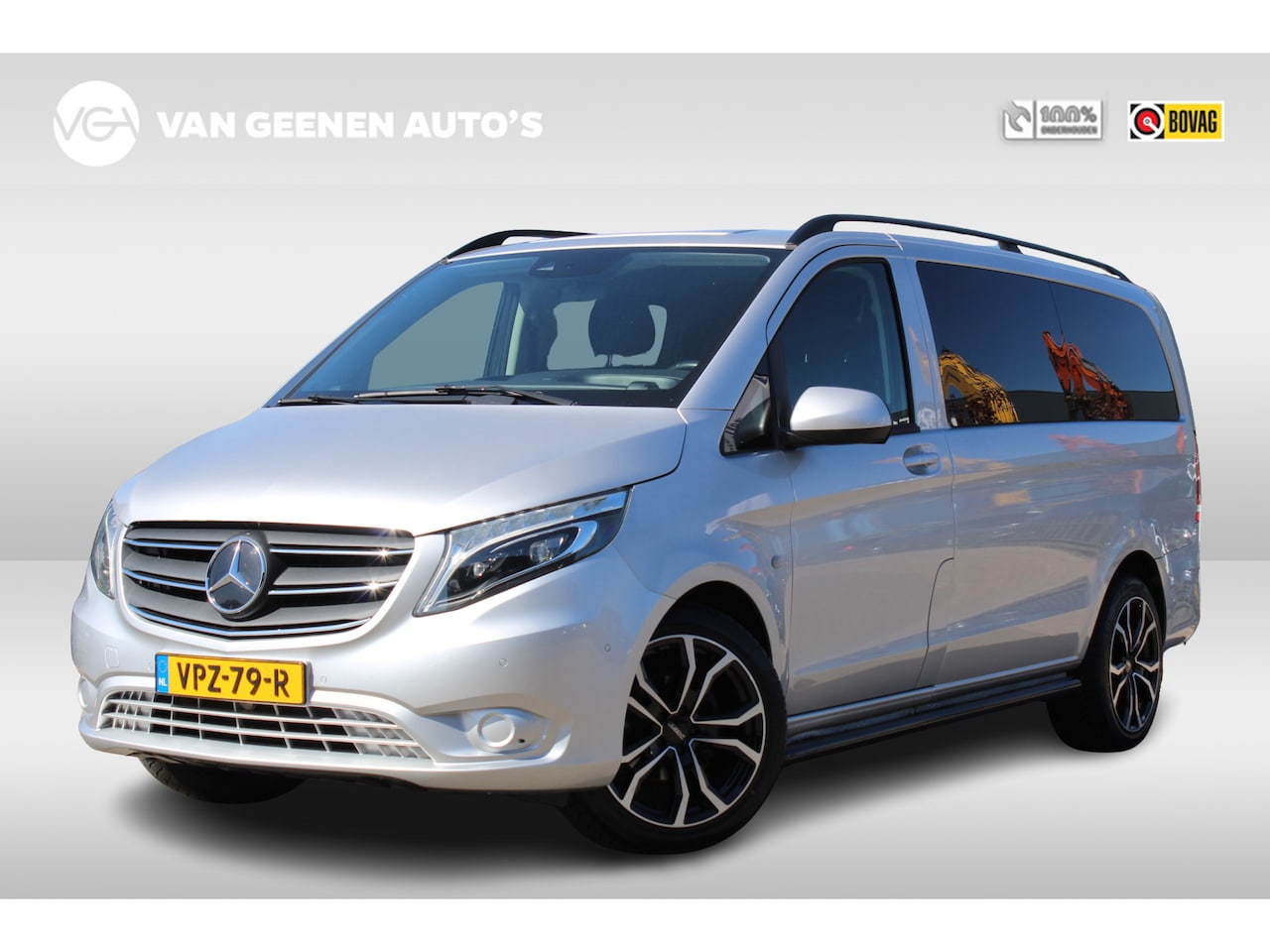 Mercedes-Benz Vito - 114 CDI 136Pk Lang L2 DC 5 Persoons Automaat | Full-LED | Trekhaak - AutoWereld.nl