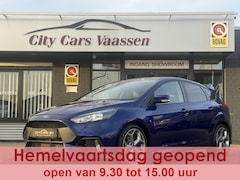 Ford Focus - 2.0 ST RS Look 251 pk apple carplay pdc v/a Recaro stoelen half leder/stof 1e eigenaar dea