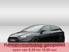 Ford Focus - 2.0 ST-3 RS Look 251 pk apple carplay Bi-Xenon pdc v/a Recaro stoelen half leder/stof 1e e