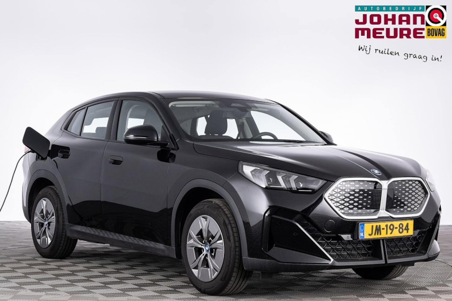 BMW iX2 - eDrive20 67 kWh | Full LED | NAVI | PDC | ECC | SOH: 98,3% | - AutoWereld.nl