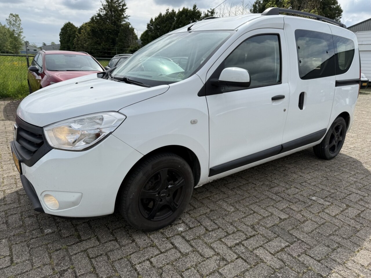Dacia Dokker - 1.2 Euro 5 2013 Airco 166000km NAP ex bpm - AutoWereld.nl