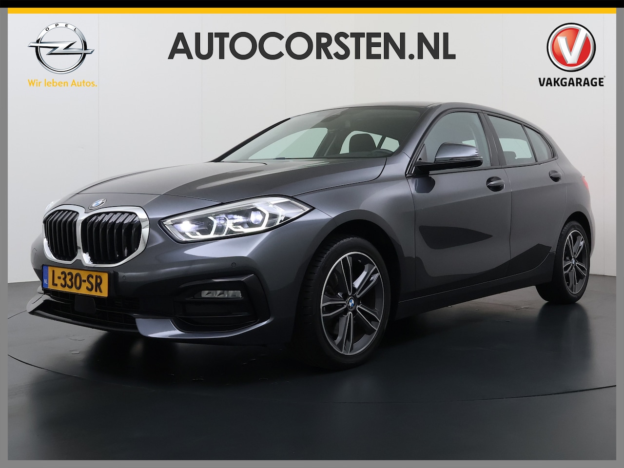 BMW 1-serie - 118i Aut. Sport Line Live cockpit pro Shadow-line Stoelverwarming Apple Carplay Android Au - AutoWereld.nl