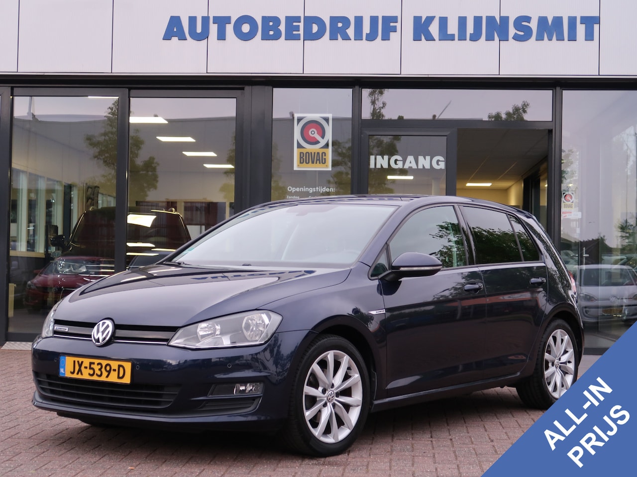 Volkswagen Golf - 1.0 TSI Connected Series | Camera | Parkeersensoren | Carplay - AutoWereld.nl