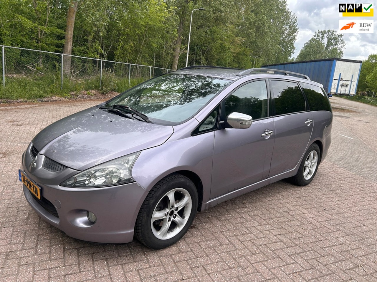 Mitsubishi Grandis - 2.4-16V Intense AUTOMAAT! AIRCO! 7-Persoons! - AutoWereld.nl