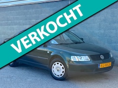 Volkswagen Passat - 1.9 TDI Trendline | 2e Eigenaar | Trekhaak | KM: 874.942 | Airco | Radio | Boekjes