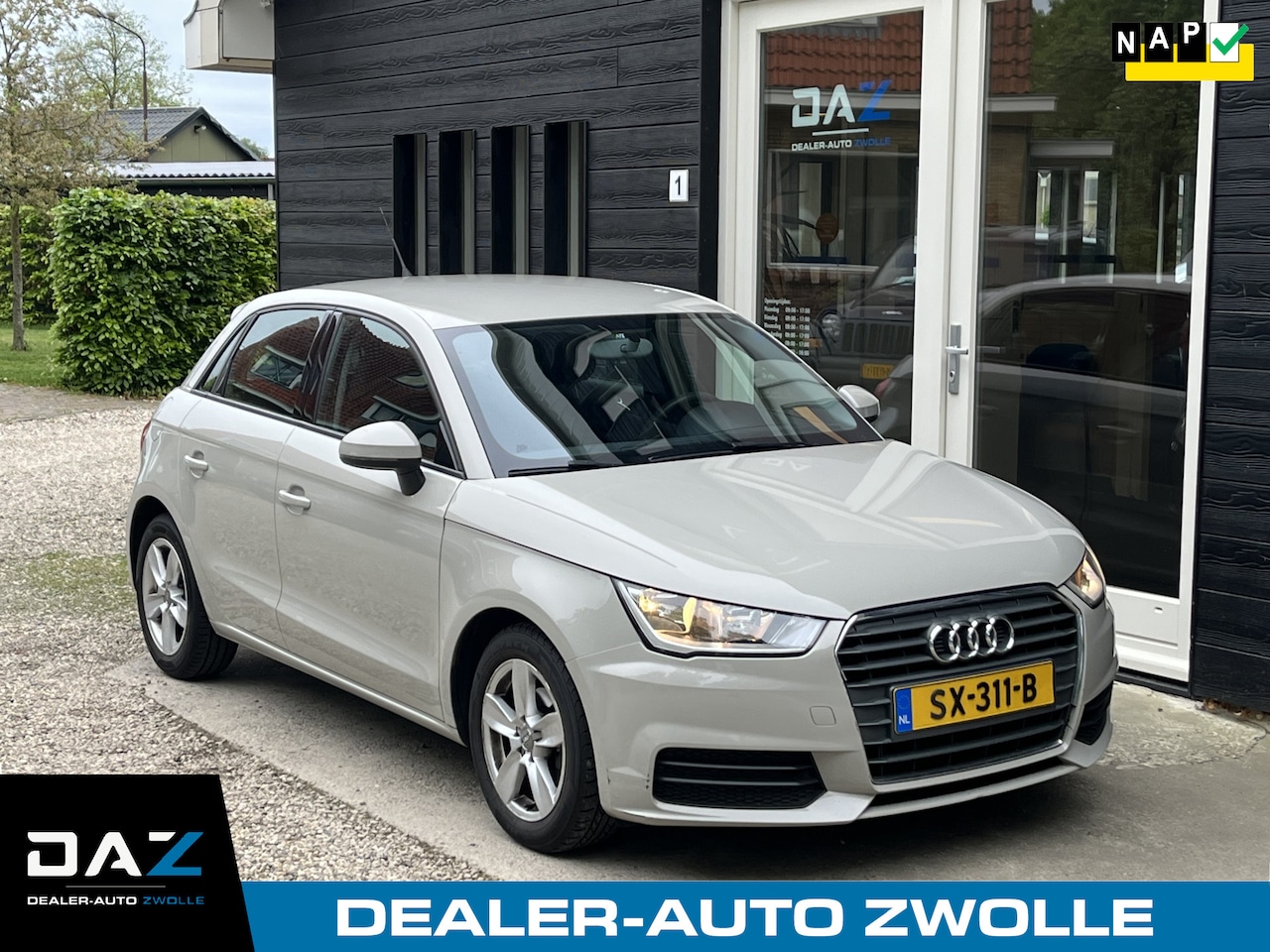 Audi A1 Sportback - 1.0 TFSI Airco/Audio/Lm - AutoWereld.nl