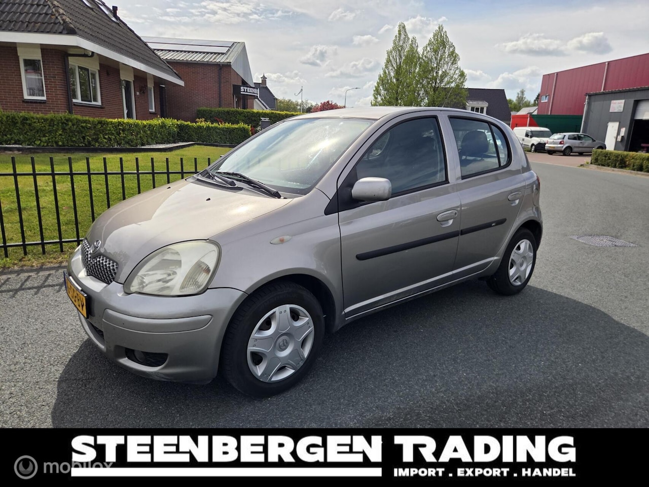 Toyota Yaris - 1.3 VVT-i Terra 5DEURS/AIRCO - AutoWereld.nl