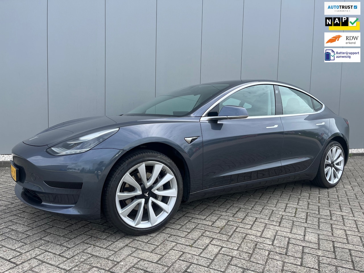 Tesla Model 3 - Standard RWD Plus 60 kWh/ SOH 87%/ 17272 netto - AutoWereld.nl