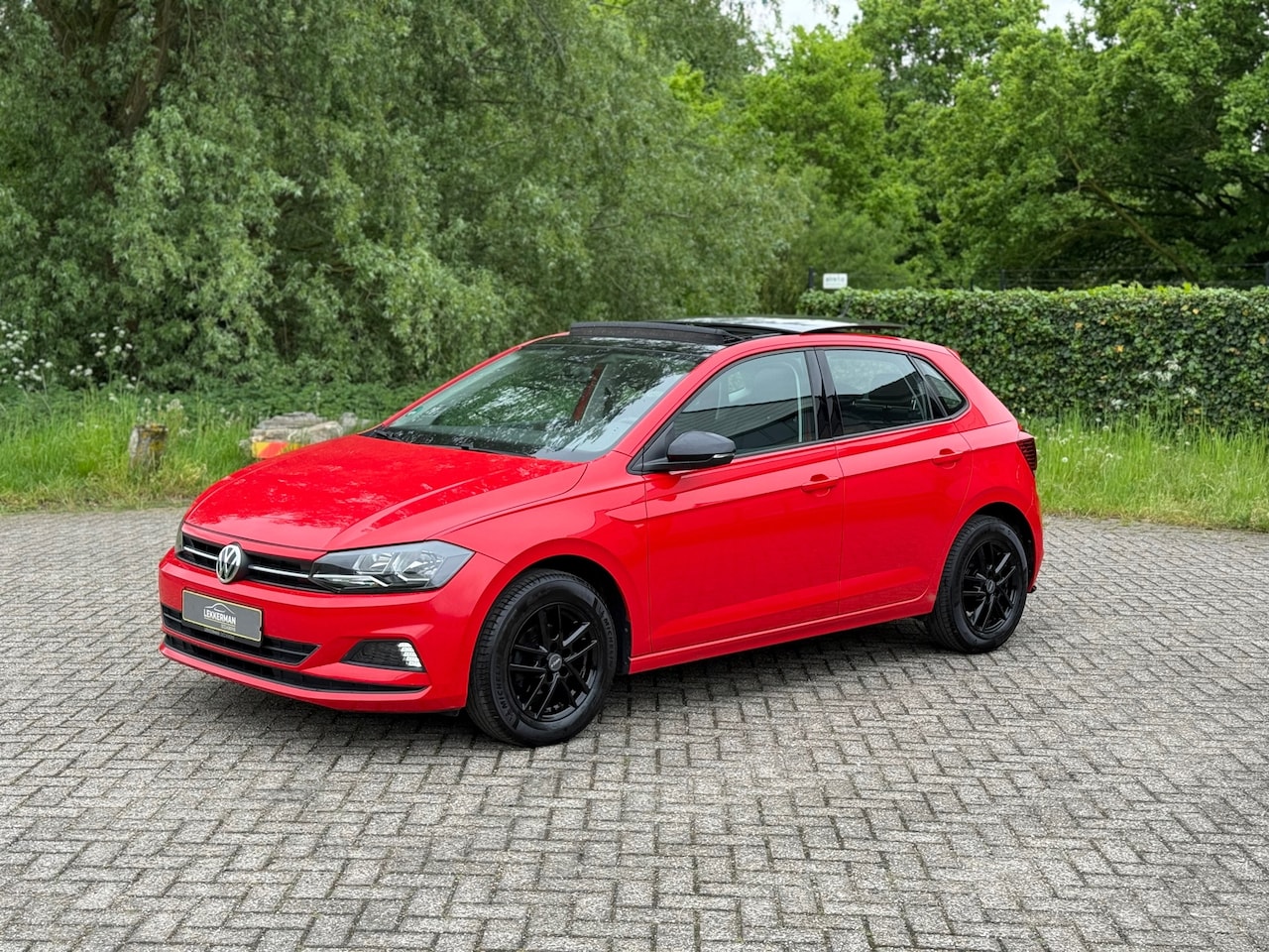 Volkswagen Polo - 1.0 PANO DAK I CRUISE I WEINIG KM I NETTE AUTO I NWE APK I - AutoWereld.nl
