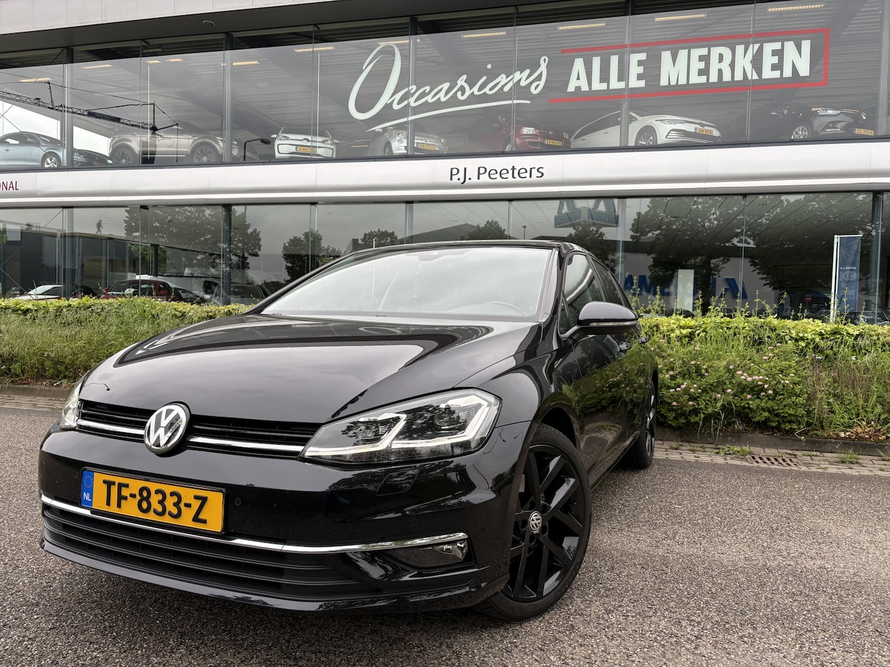 Volkswagen Golf - 1.4 TSI Highline Business R Airco - Apple carplay - Parkeersensor - Stoelverwarming - Navi - AutoWereld.nl