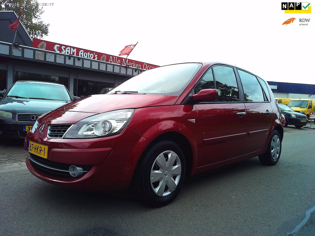 Renault Scénic - 1.6-16V Business Line(6 VER-Panorama -NAVI) - AutoWereld.nl