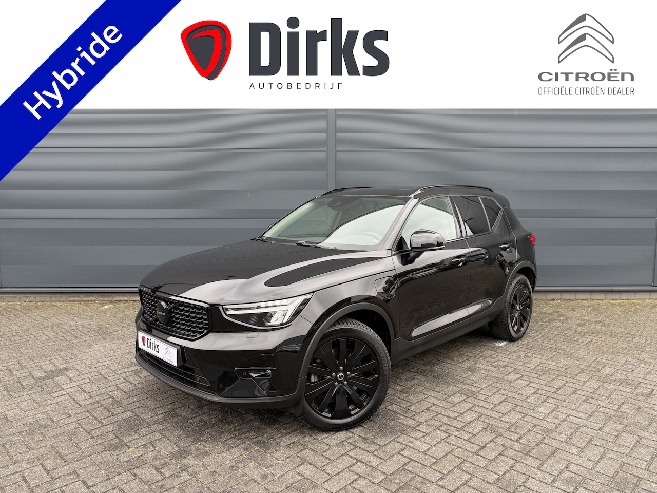 Volvo XC40 - 1.5 T4 Plug-in hybrid Ultimate Dark (Elektrisch Schuifdak - Trekhaak - Harman/Kardon - Led - AutoWereld.nl