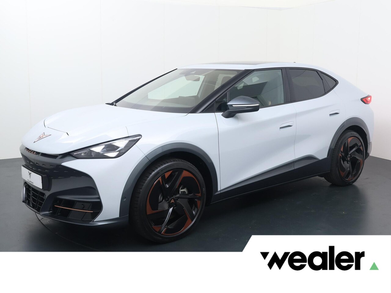 CUPRA Tavascan - Adrenaline 82 kWh Panoramadak, Head up display, Winterpack, 21 inch Katla Copper velgen - AutoWereld.nl