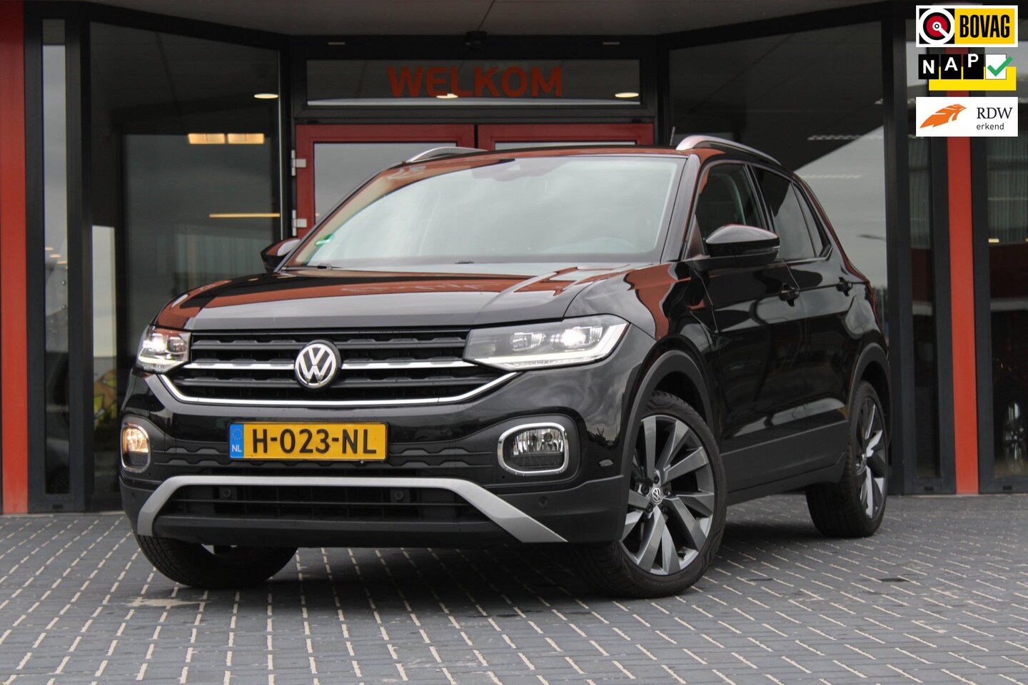 Volkswagen T-Cross - 1.0 TSI Style 1.0 TSI Style, BTW, Camera, ACC, CarPlay, Android Auto, Dakrails, Metallic - AutoWereld.nl
