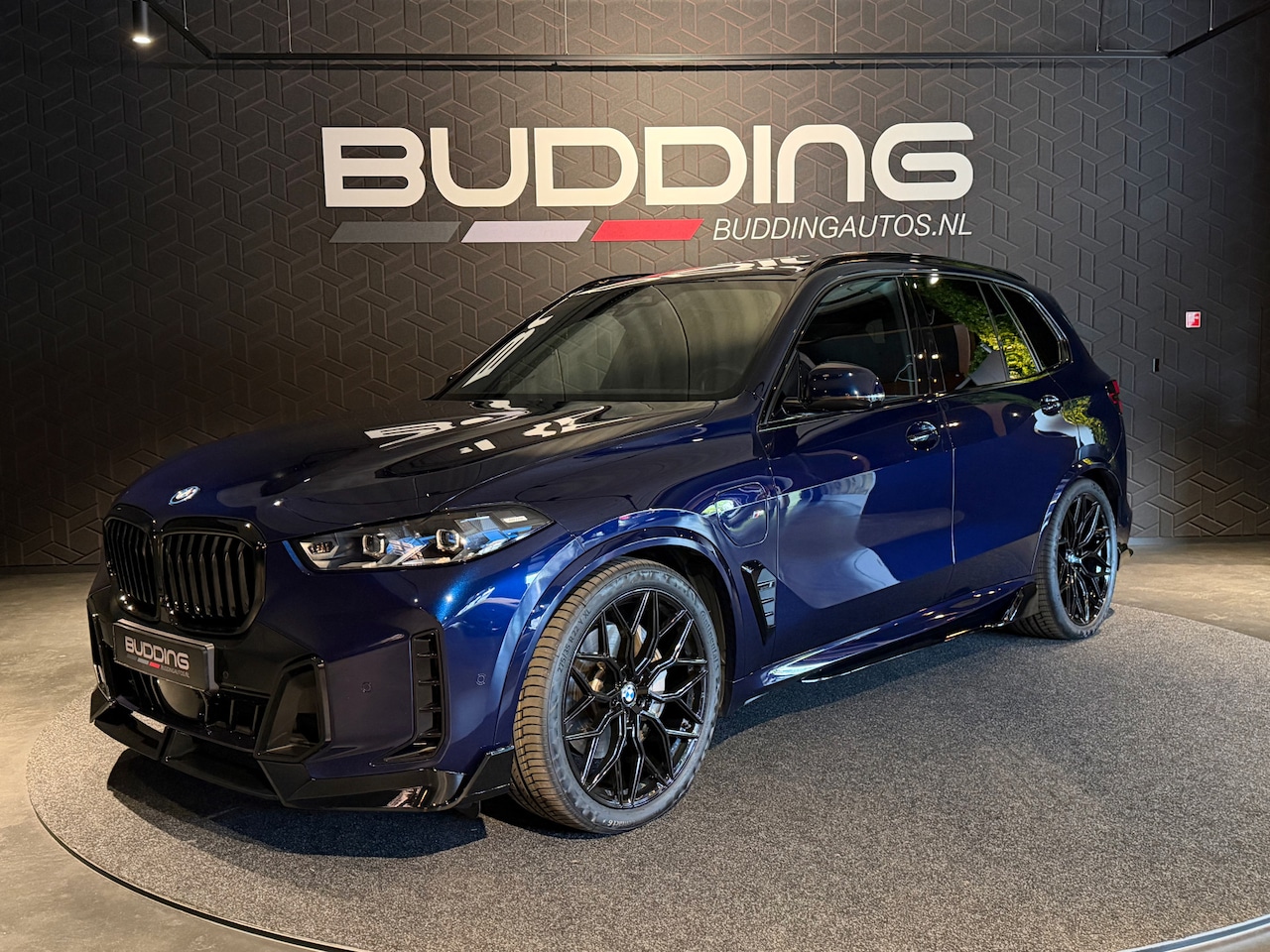 BMW X5 - xDrive50e | M-performance | 22 '' |  Pano | Head-up - AutoWereld.nl