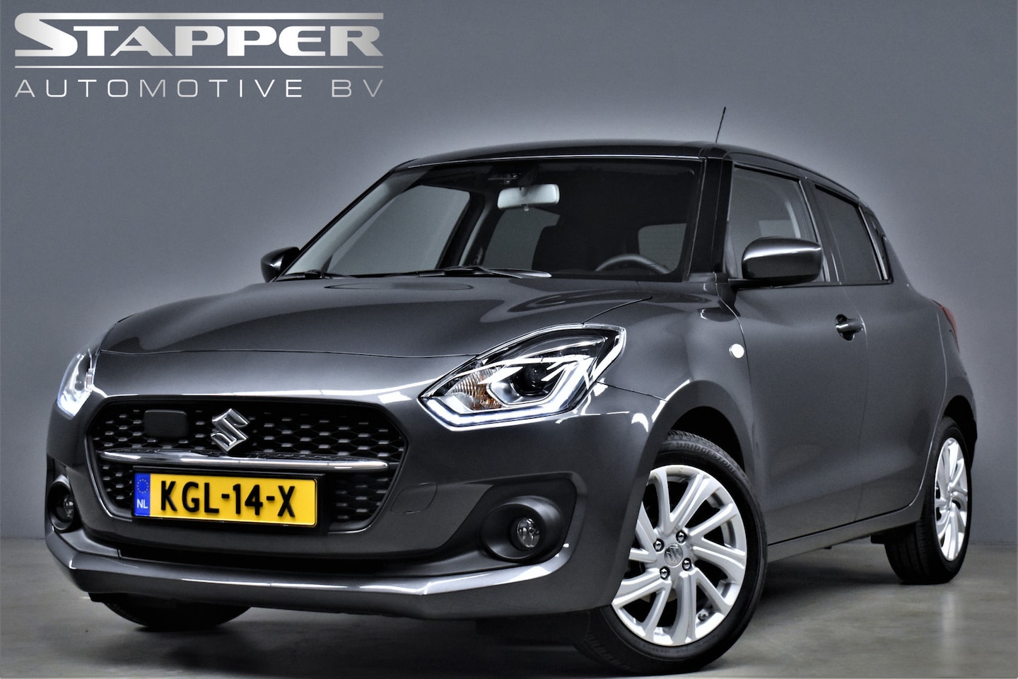 Suzuki Swift - 1.2 83pk Select Smart Hybrid Carplay/Camera/Led/Climate/Stoelverw./Adap-Cruise/Lmv16" - AutoWereld.nl