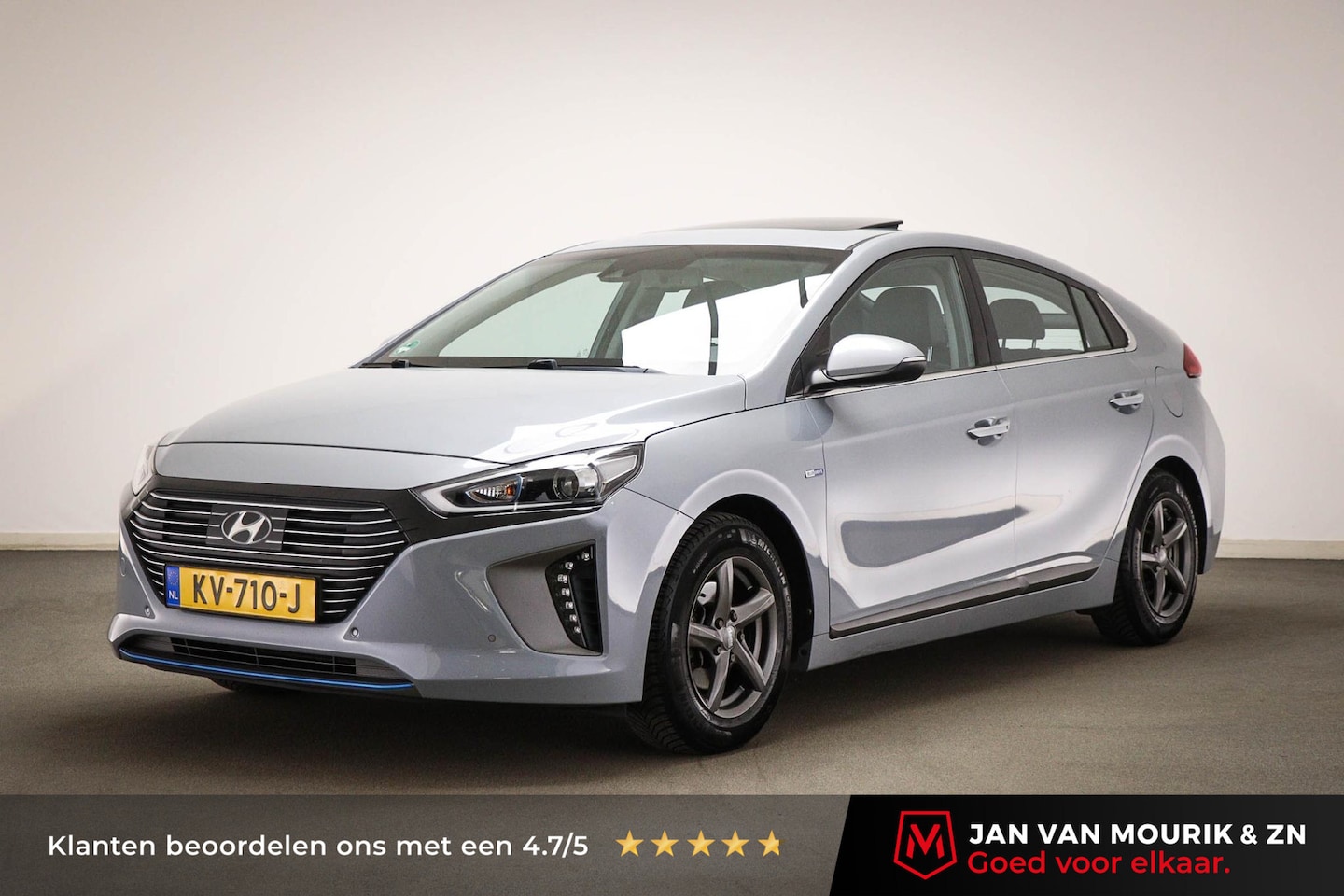 Hyundai IONIQ - 1.6 GDi Premium | SCHUIFDAK | ACHTERBANK / STUUR- VERWARMING | DAB | APPLE | CAMERA | TREK - AutoWereld.nl