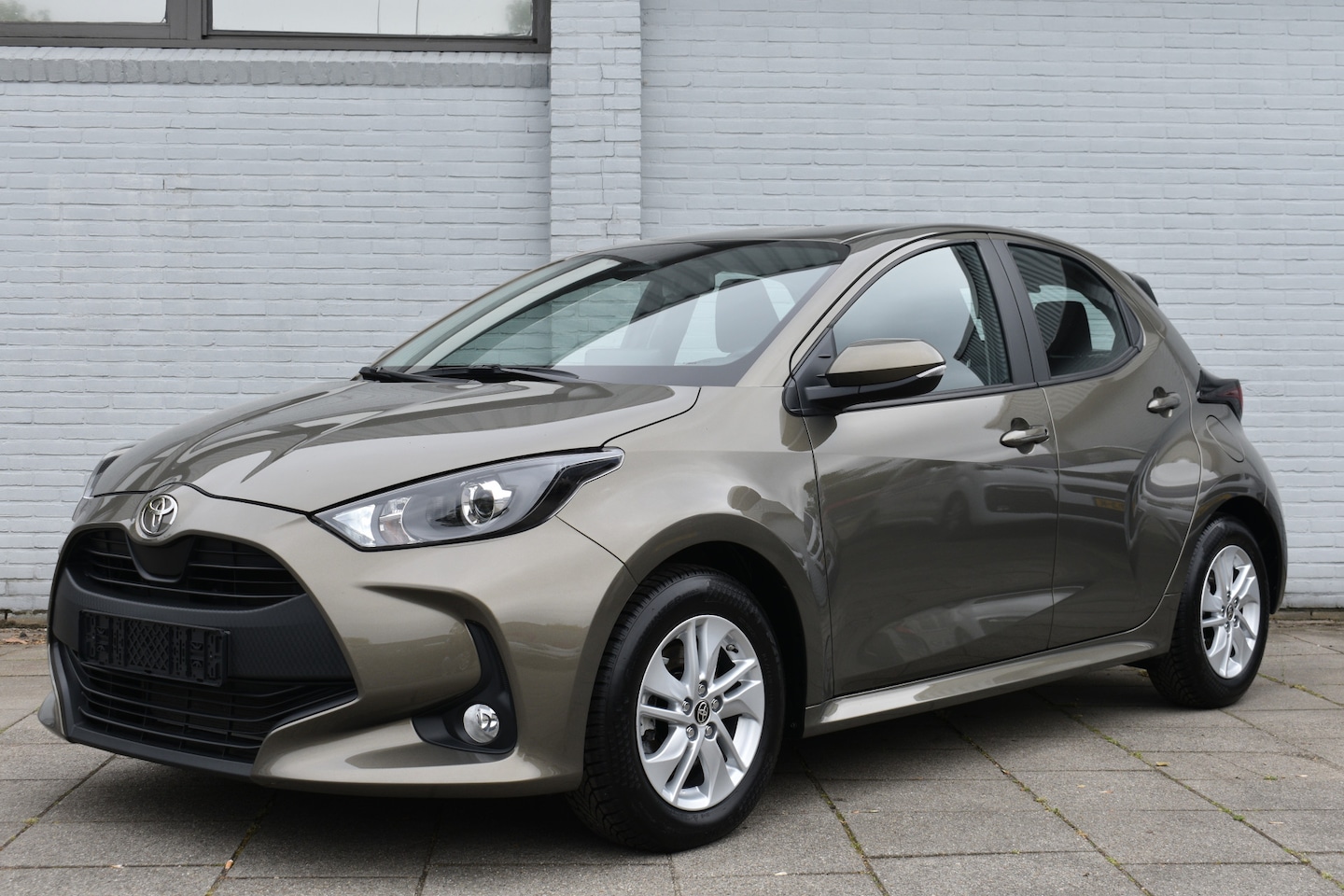 Toyota Yaris - 1.5 Hybrid 115 Active Limited Automaat 116pk | Achteruitrijcamera | Apple Carplay/Android - AutoWereld.nl