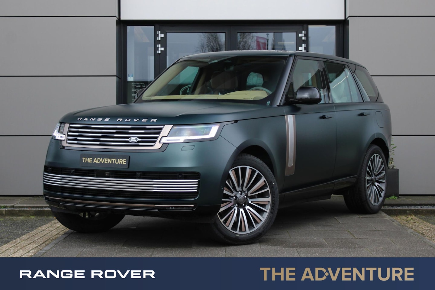 Land Rover Range Rover - P550e SV Serenity | BRG Satin | Body and Soul | Hot Stone - AutoWereld.nl