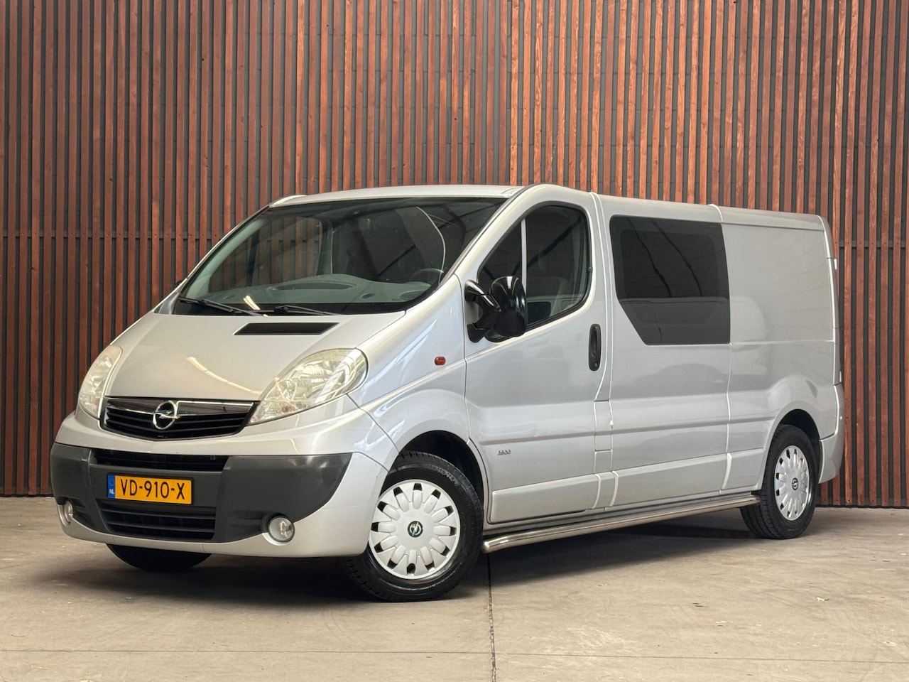 Opel Vivaro - 2.0 CDTI L2H1 Dubbele Cabine NAVI-CRUISE-CAMERA-AIRCO-TREKHAAK-1e EIG. - AutoWereld.nl