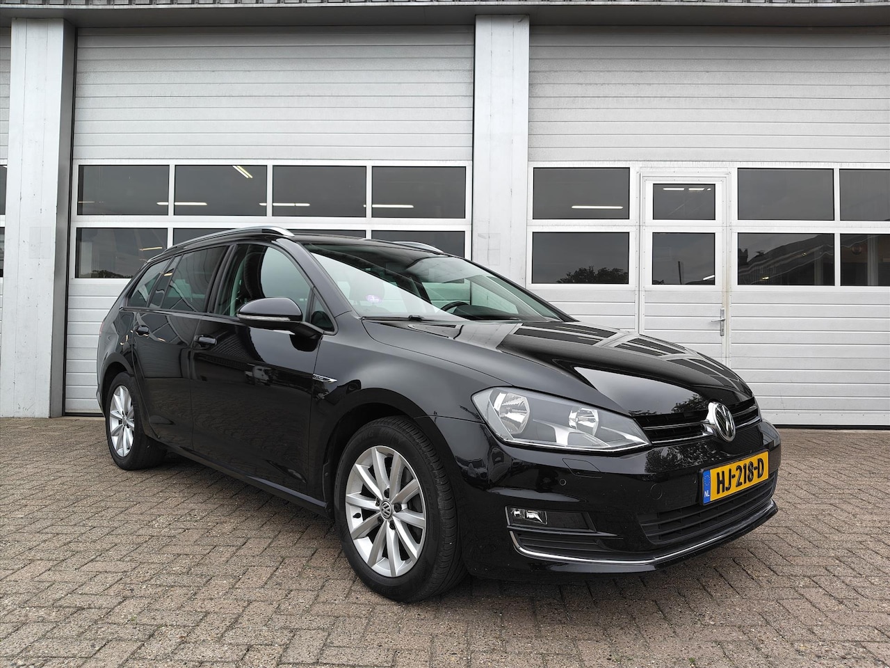 Volkswagen Golf Variant - 1.2 TSI 81KW - AutoWereld.nl