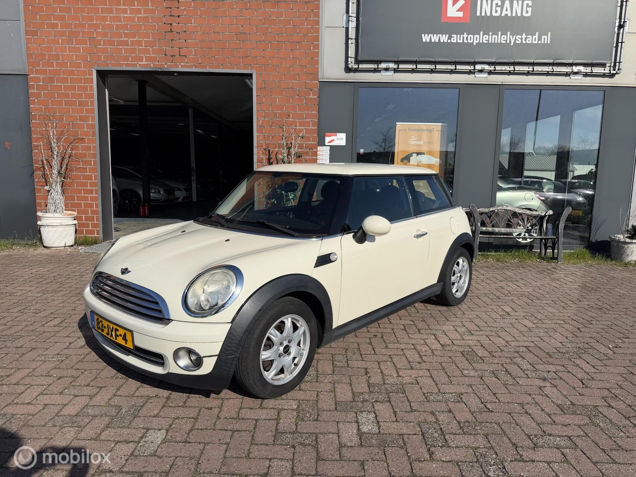 MINI ONE