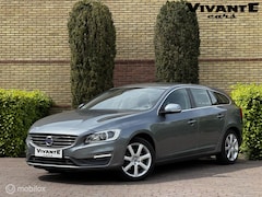 Volvo V60 - 1.5 T2 Nordic+ AUT.*Stoel/Vooruit.VRW*Cruise*Clima